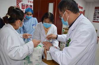 {����ؼ���}></a></li>
				</ul>
			</div>
		</div>
		<dl class=